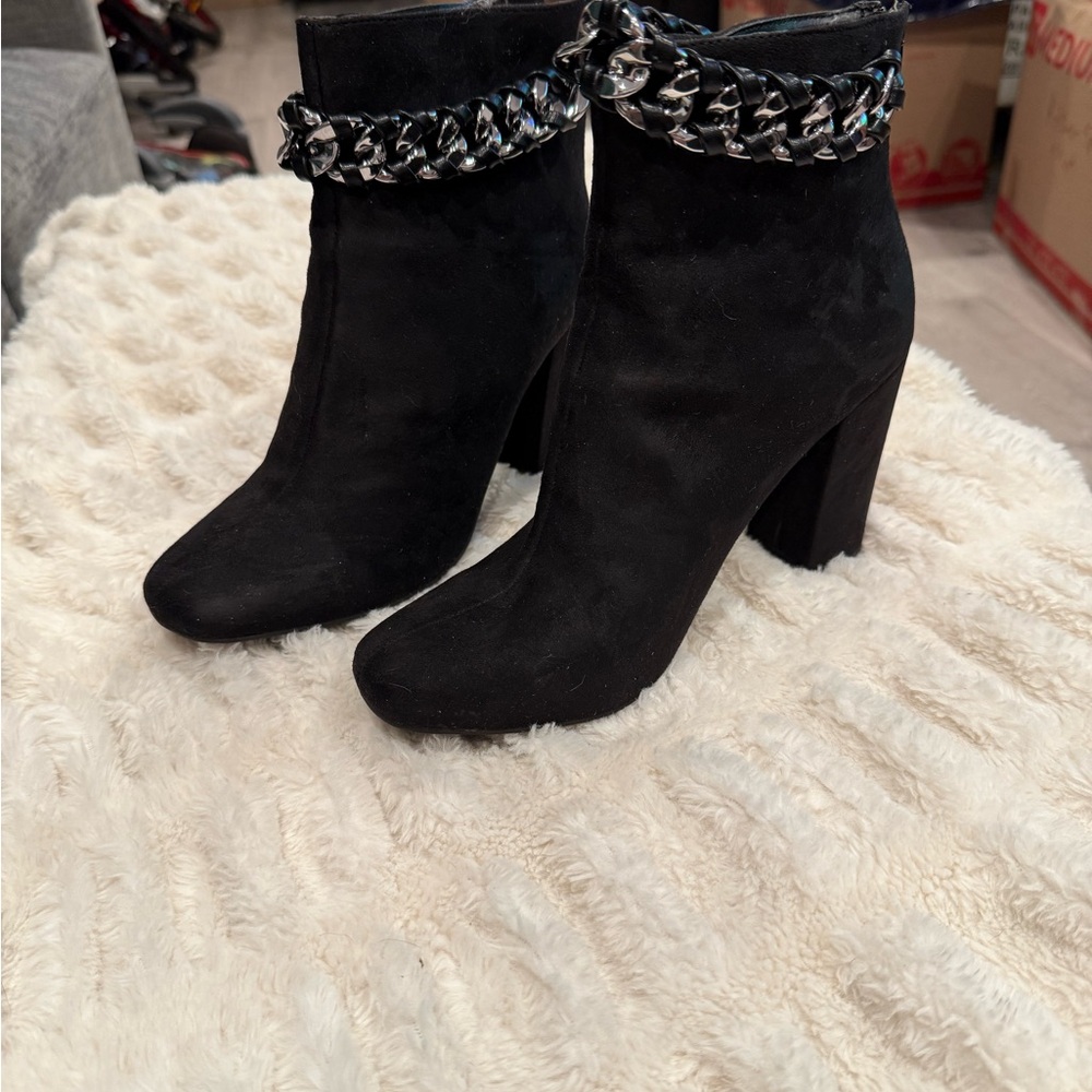 BAMBOO Black Heeled Boots Suede Ankle